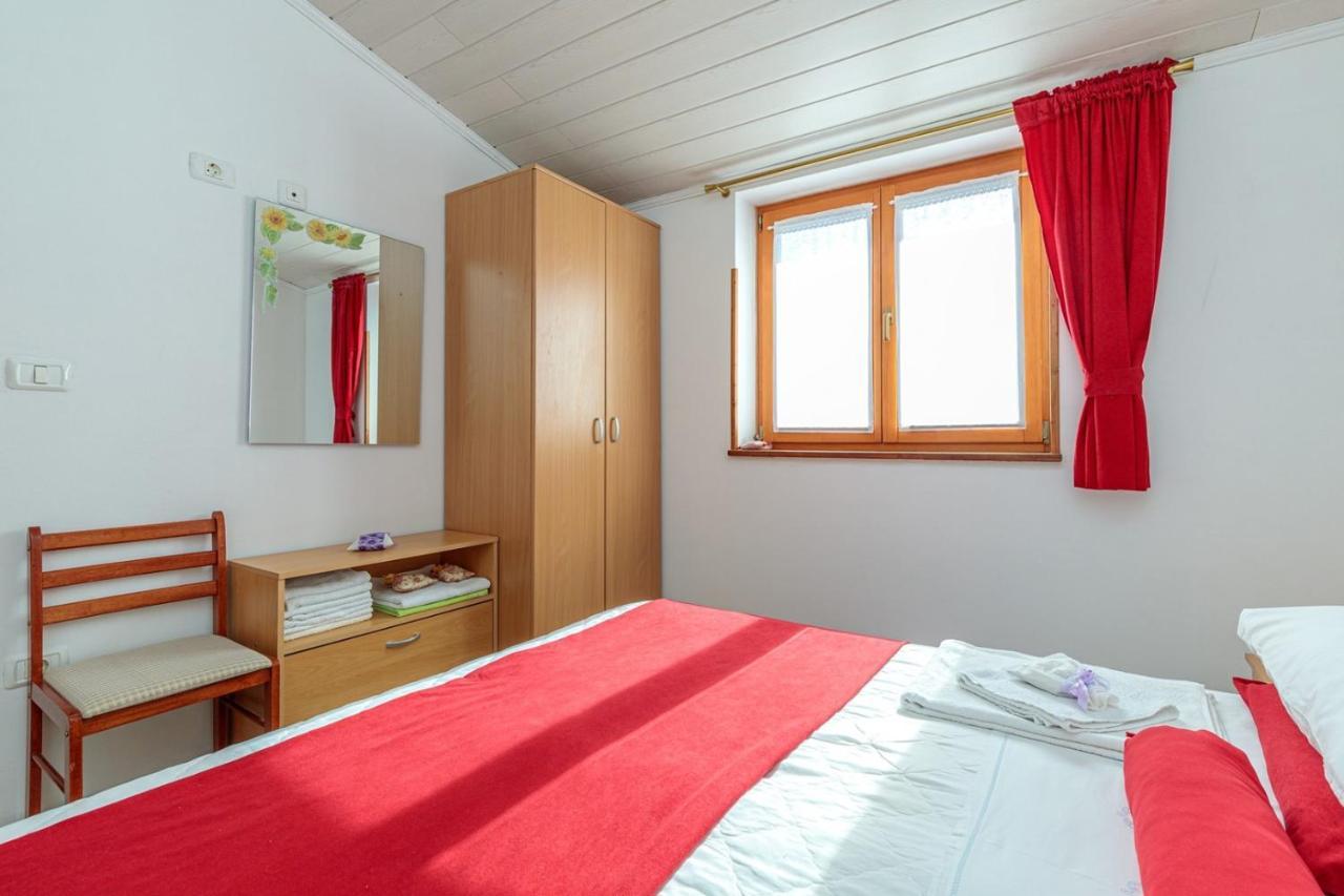 Apartments Sveti Leonard Oprtalj Εξωτερικό φωτογραφία