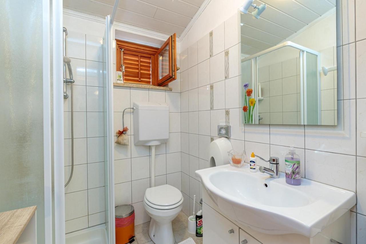 Apartments Sveti Leonard Oprtalj Εξωτερικό φωτογραφία