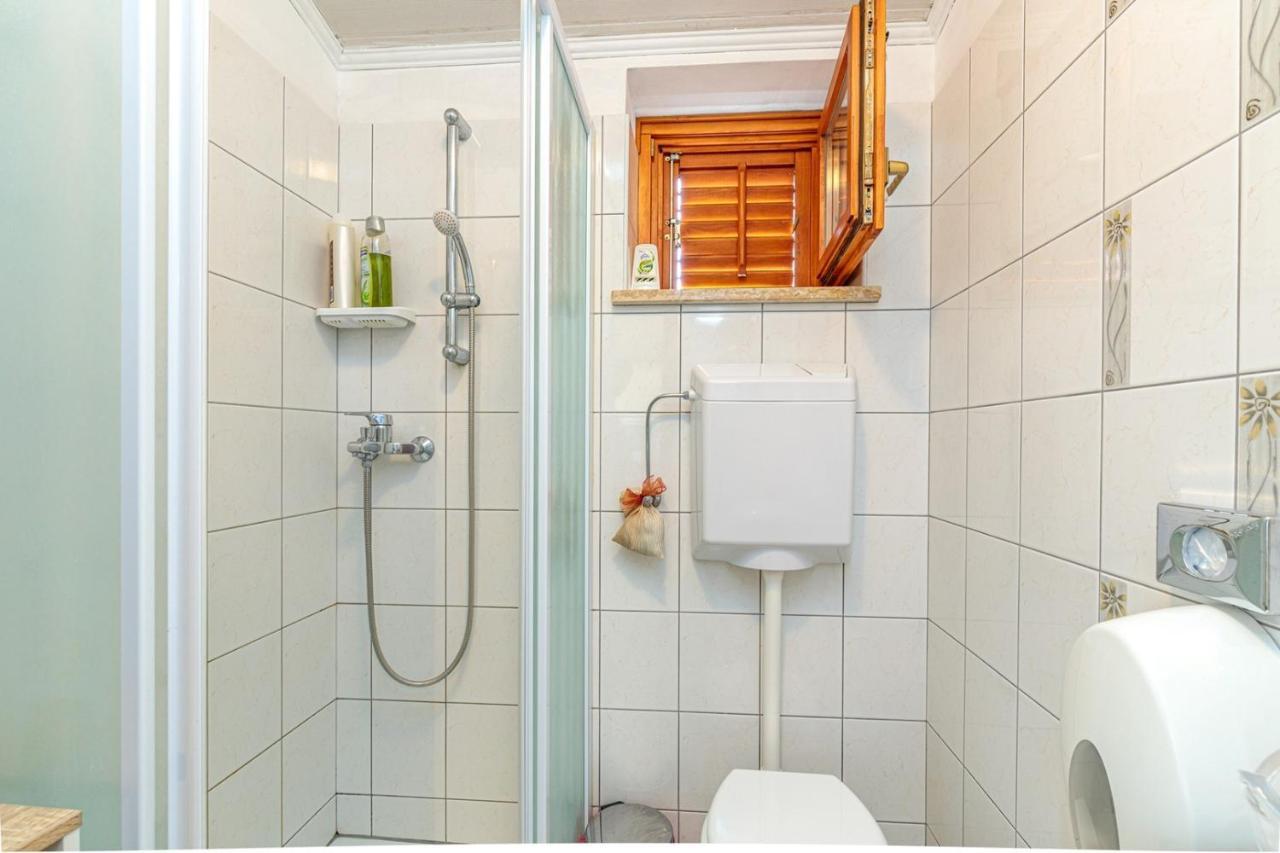 Apartments Sveti Leonard Oprtalj Εξωτερικό φωτογραφία