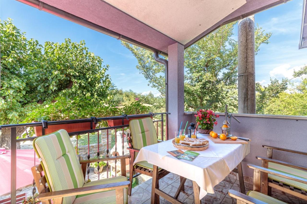 Apartments Sveti Leonard Oprtalj Εξωτερικό φωτογραφία