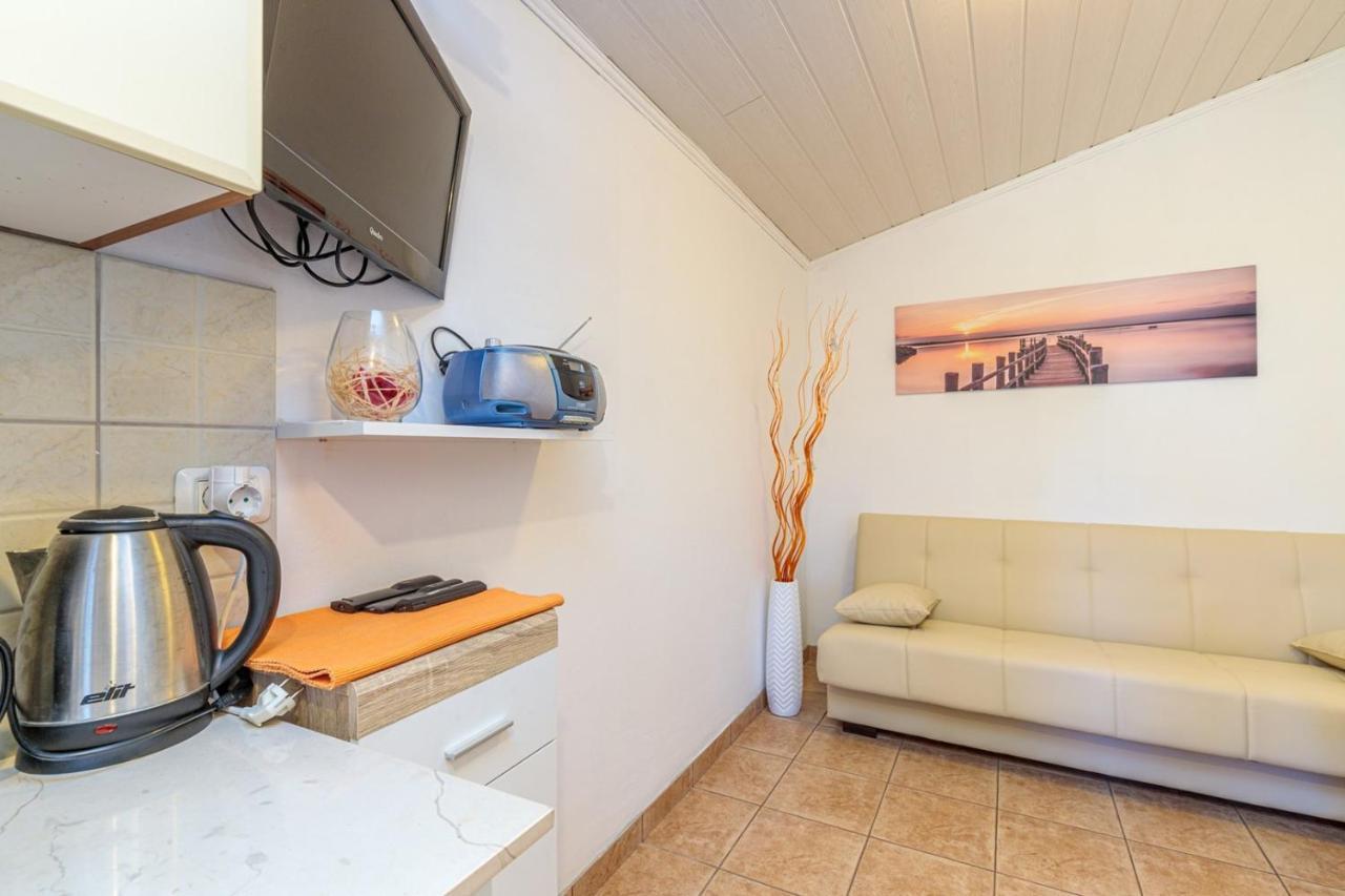 Apartments Sveti Leonard Oprtalj Εξωτερικό φωτογραφία
